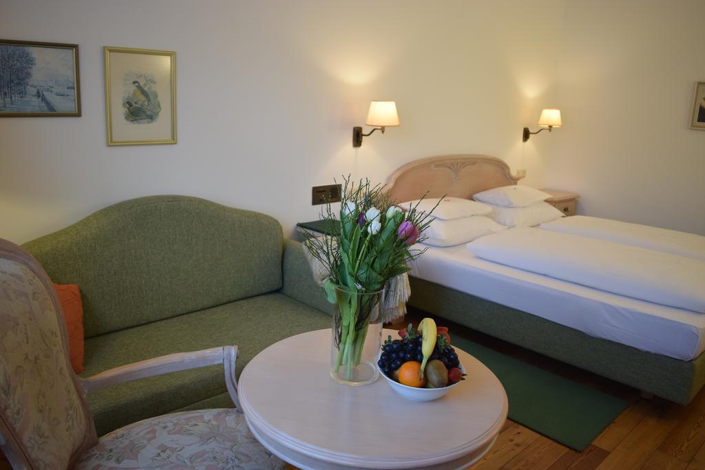 Hotel Landhaus Fuhrgassl-Huber Vienna Luaran gambar