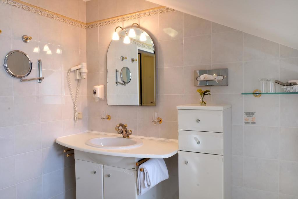 Hotel Landhaus Fuhrgassl-Huber Vienna Luaran gambar